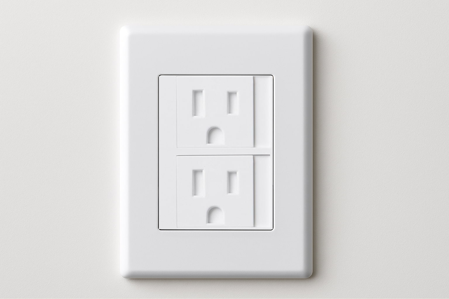 White sliding outlet cover closed for toddler protection - Find For Baby